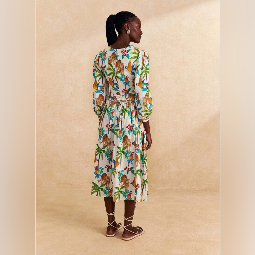 FARM Rio Multicolor Tropical Print Crop Top - Picture 7 of 9